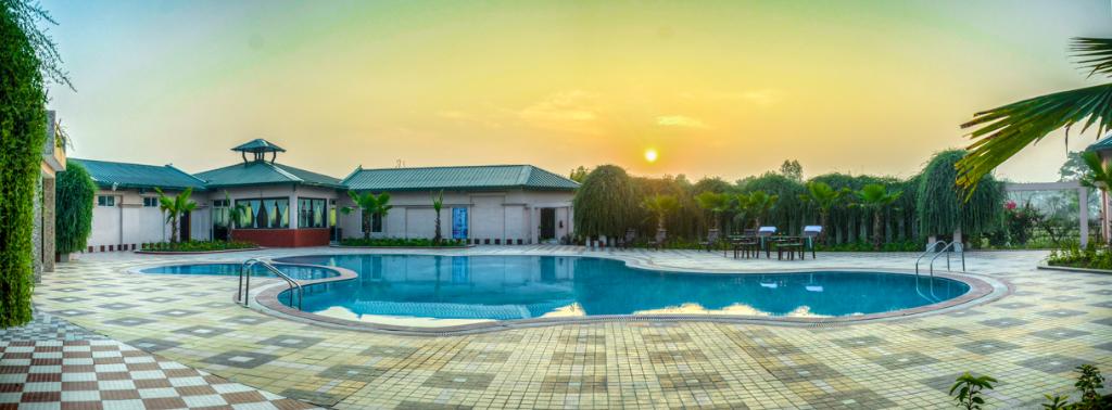 swimming-pool-view-at